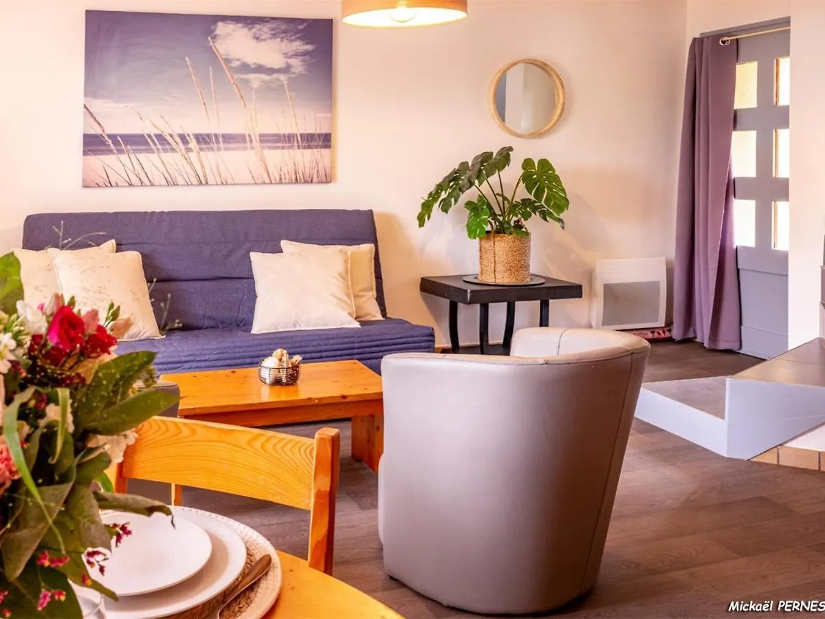 Maison Larmor-Plage, 3 Pieces, 4 Personnes - Fr-1-349-101 Holiday home Larmor-Plage
